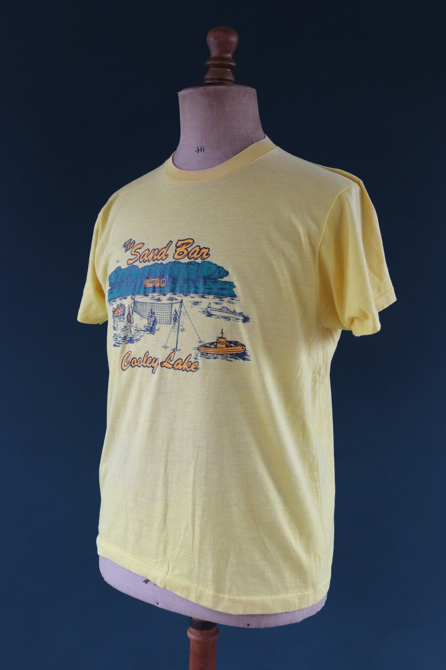 Vintage 1980s 80s yellow 50/50 Screen Stars Sand Bar beach tourist print sports sportswear t shirt 42” chest