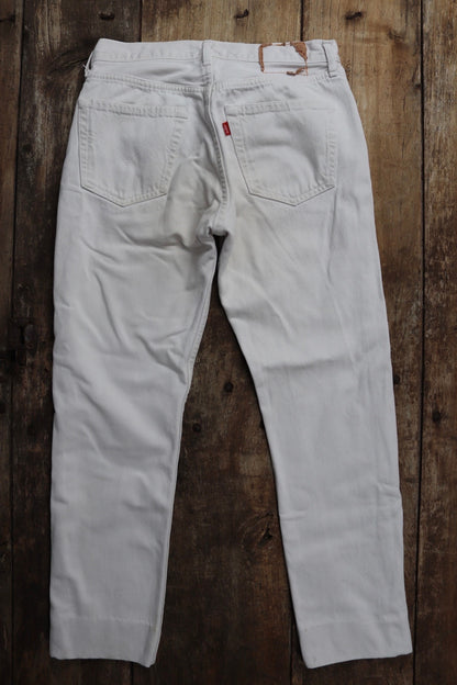 Vintage 1990s 90s Levis 501 Levi Strauss white red tab small e denim jeans button fly 30” x 27” made in France mod