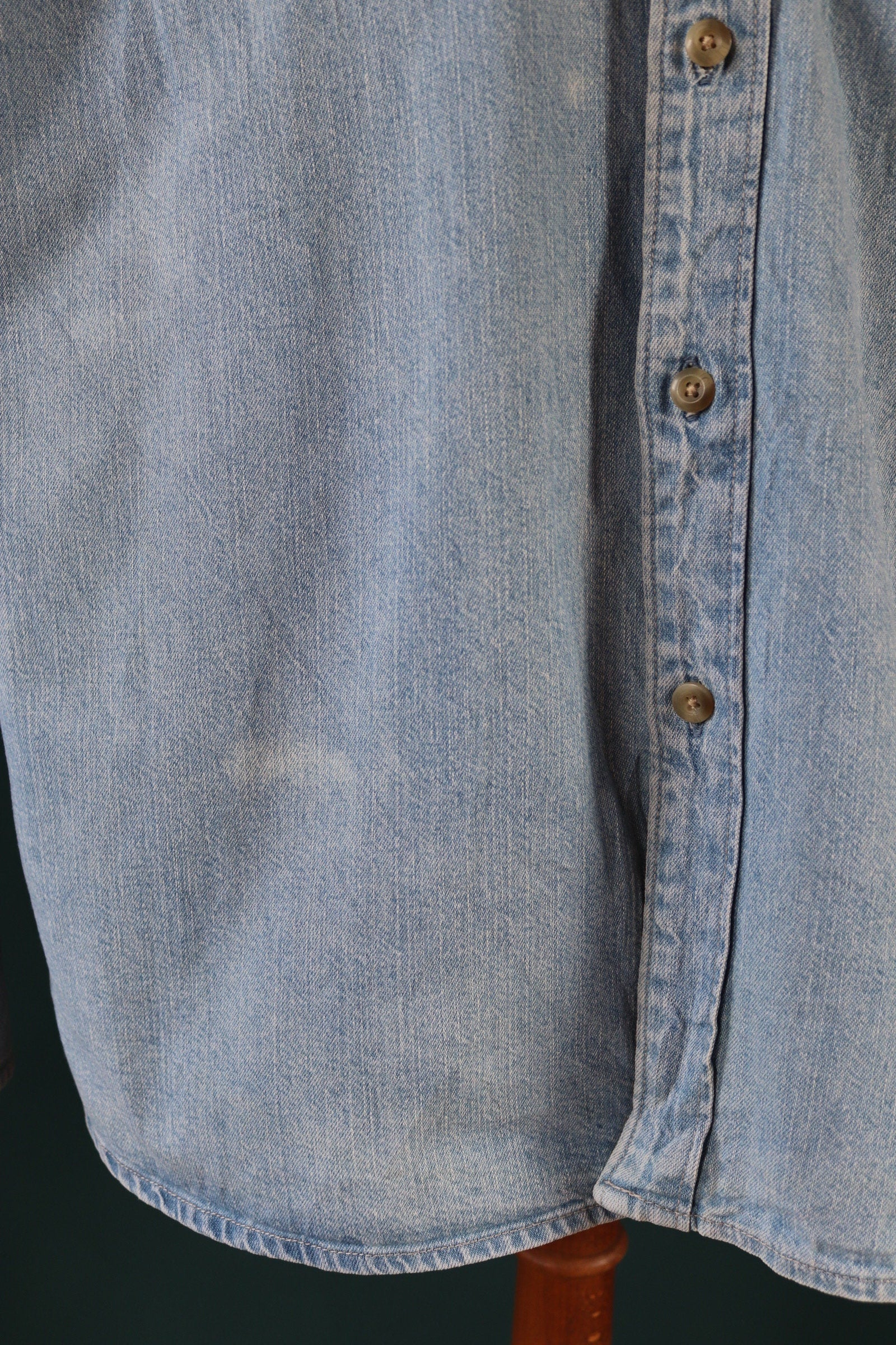 Vintage Levis Levi Strauss pale blue chambray denim shirt cowboy western 53" chest red tab