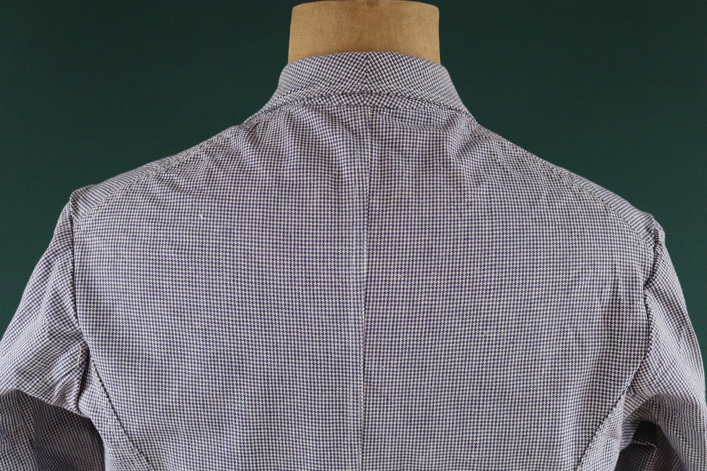 Vintage French work jacket 1960s 1970s puppytooth dogtooth blue white check butchers double breasted workwear chore 44" chest