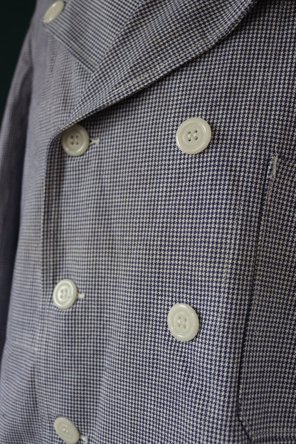 Vintage French work jacket 1960s 1970s puppytooth dogtooth blue white check butchers double breasted workwear chore 44" chest