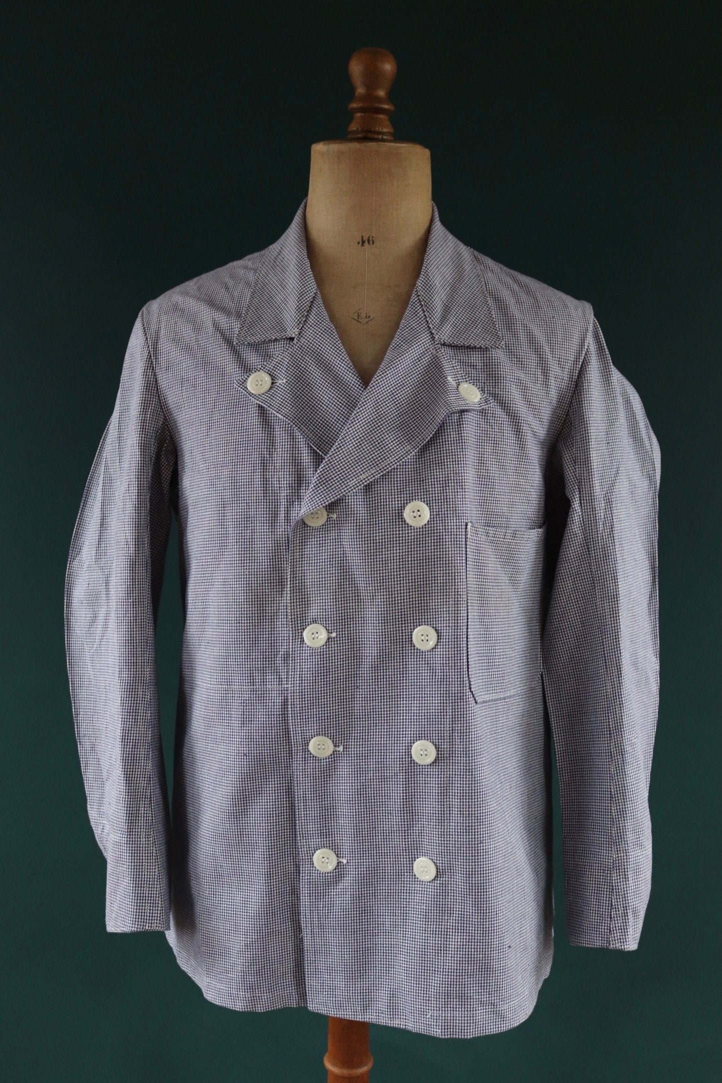 Vintage French work jacket 1960s 1970s puppytooth dogtooth blue white check butchers double breasted workwear chore 44" chest