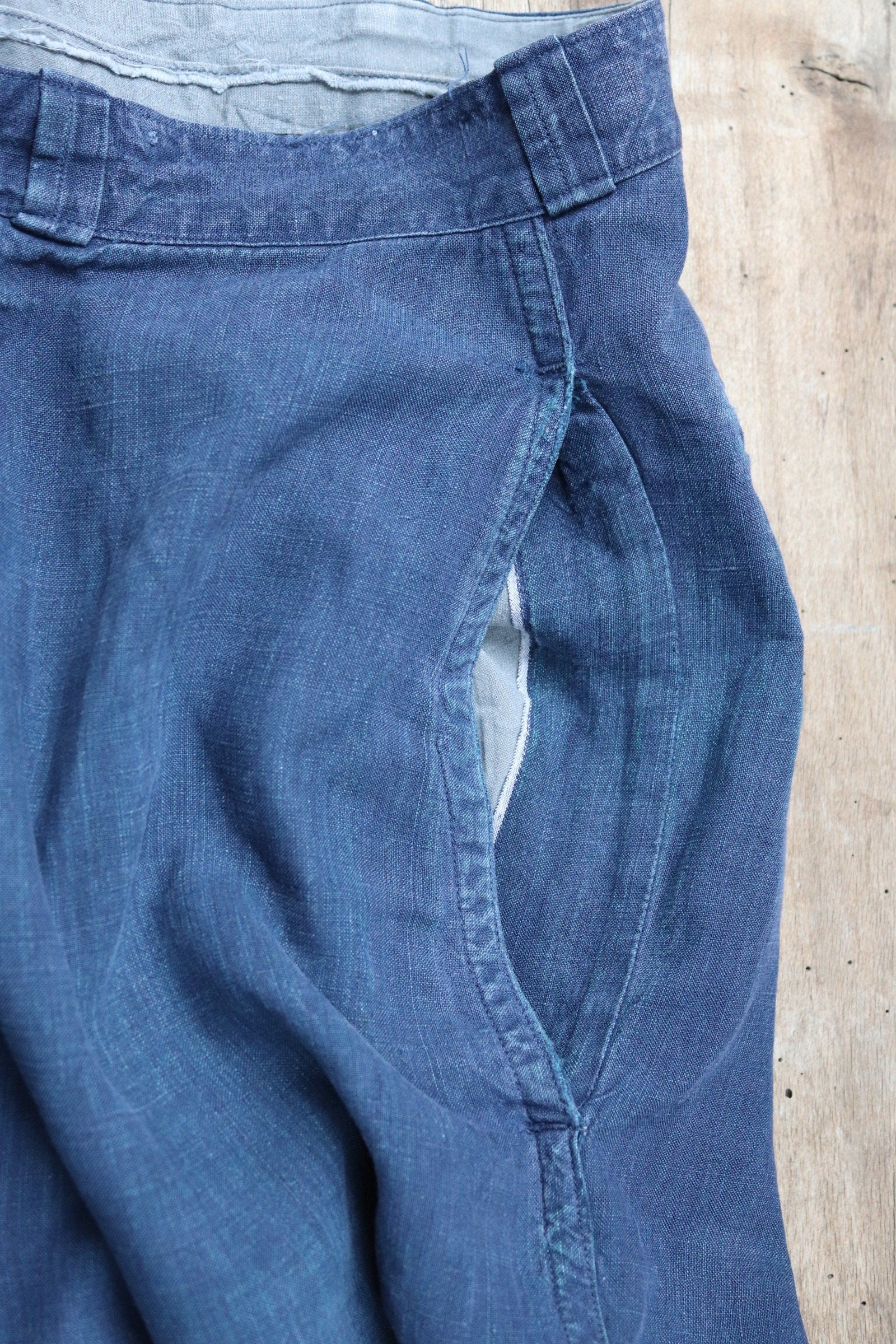Vintage French work trousers pants linen 1930s 1940s indigo maquignon workwear chore repaired darned 45” x 32”