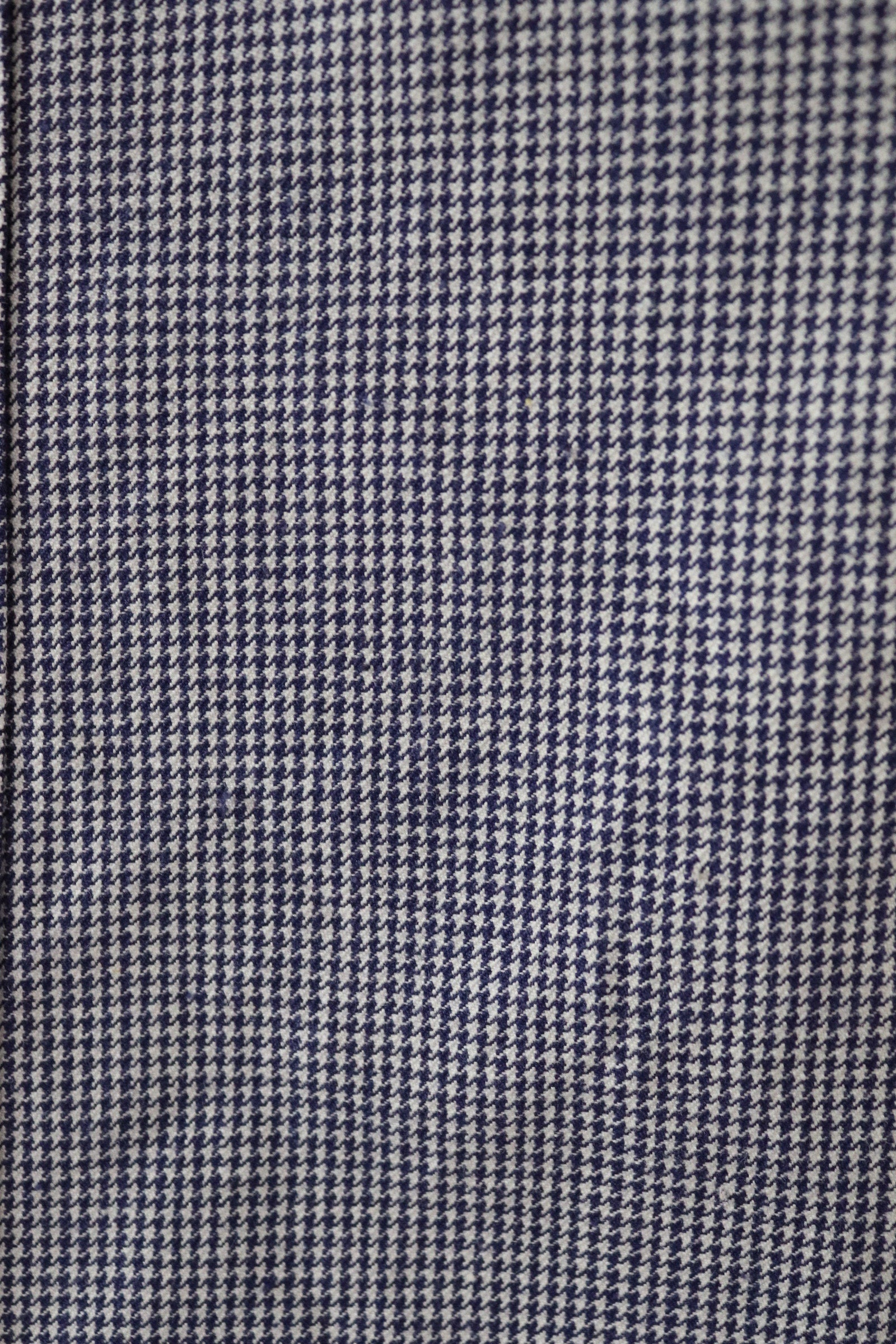Vintage French work jacket 1960s 1970s puppytooth dogtooth blue white check butchers double breasted workwear chore 44" chest