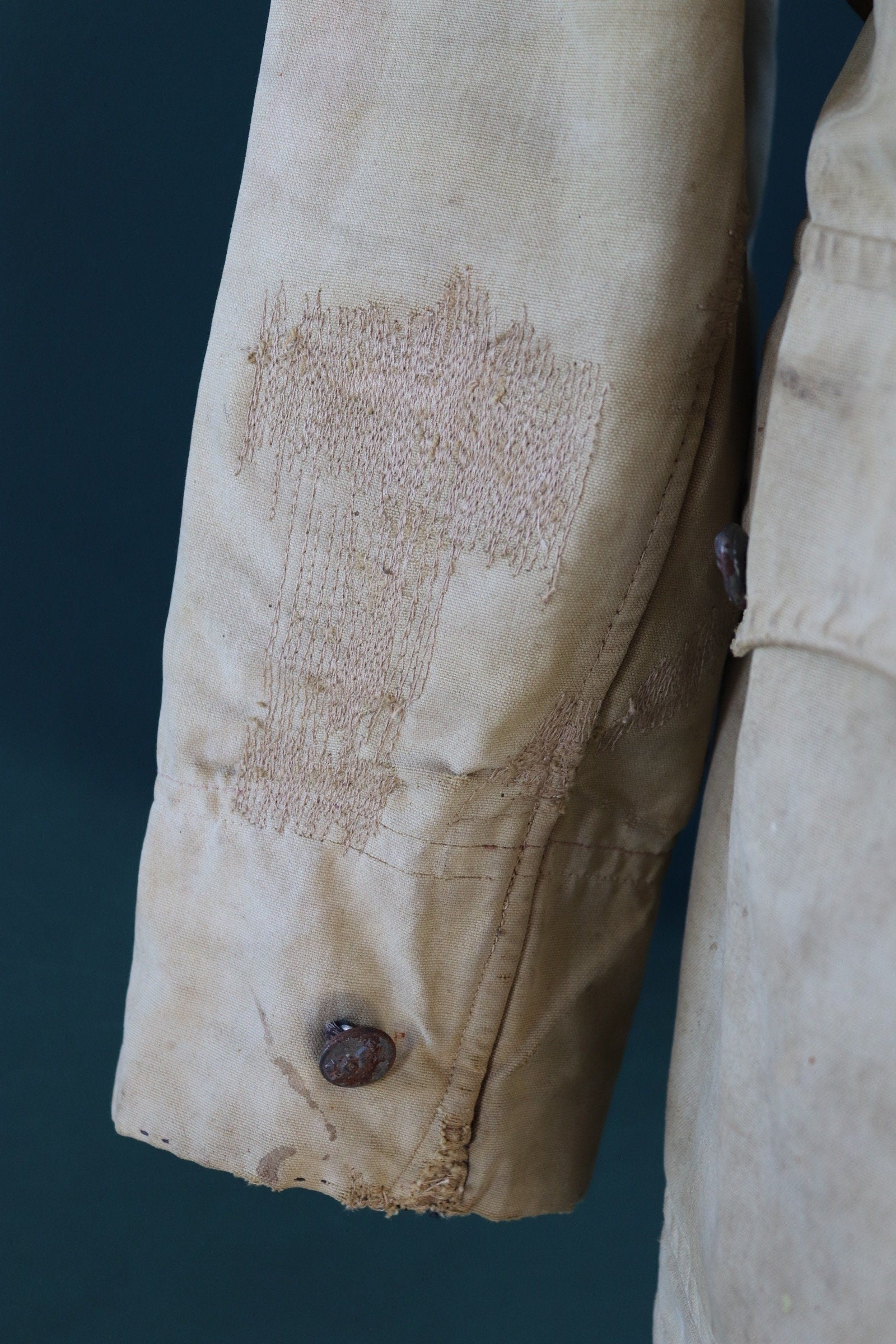 Vintage 1920s French work jacket tan brown cotton hunting shooting workwear chore venery scene buttons 36” chest half belt