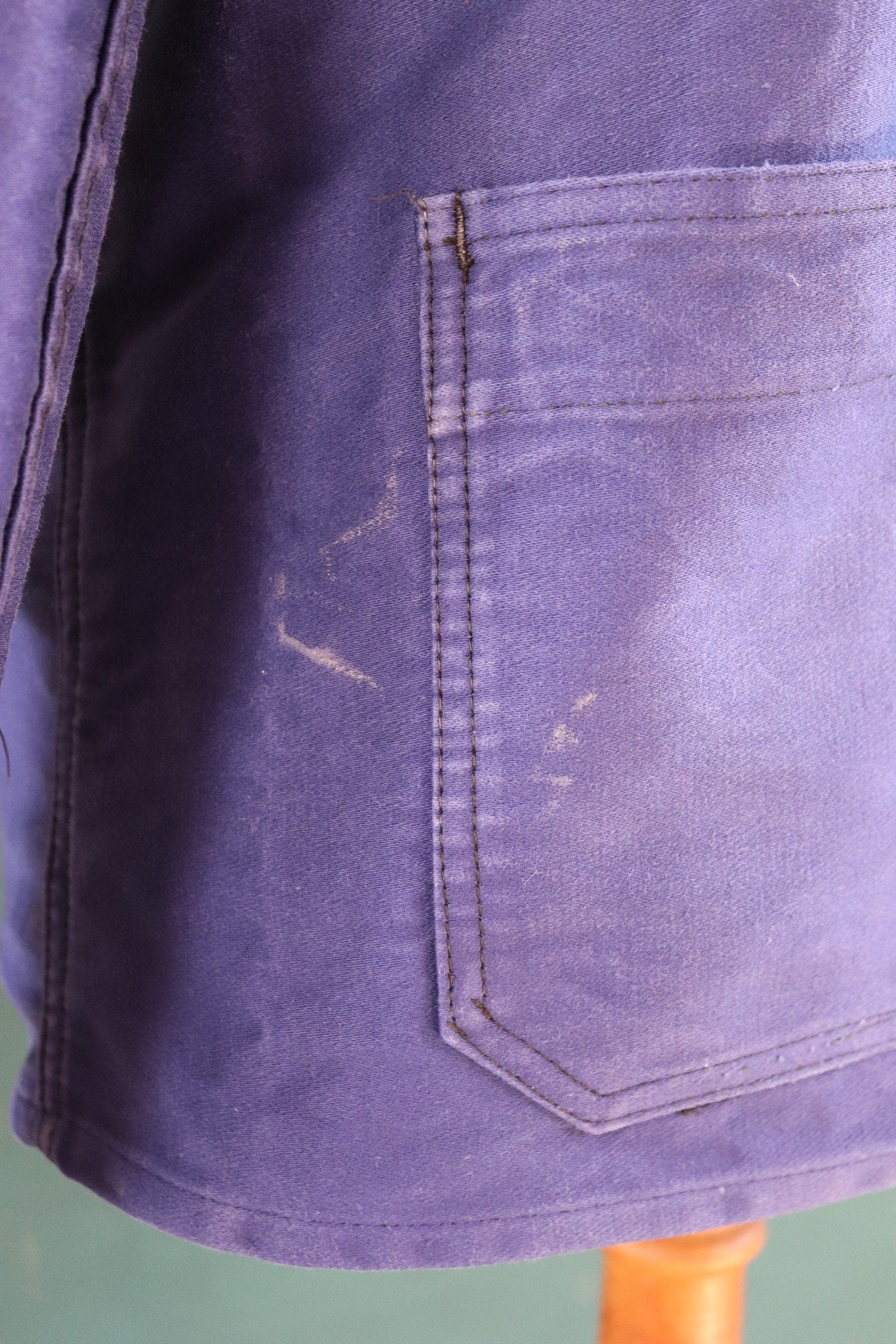 Vintage French blue chore jacket 1950s workwear Le Diable Rouge moleskin work faded 44” chest bleu de travail