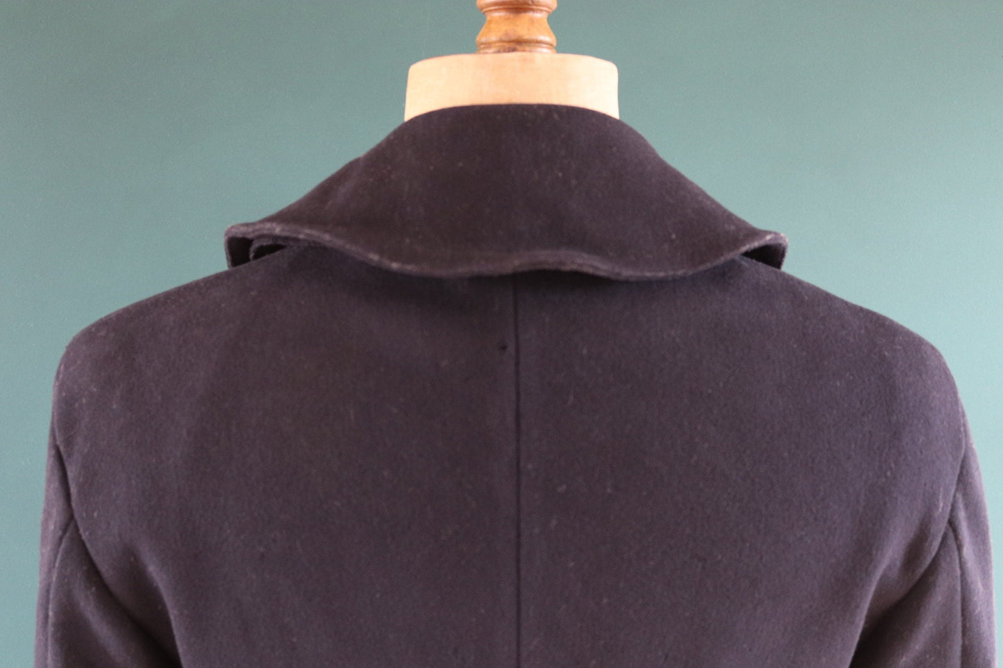 Vintage 1940s 40s WW2 midnight blue USN US navy naval wool pea deck coat jacket 39" chest military double breasted reefer