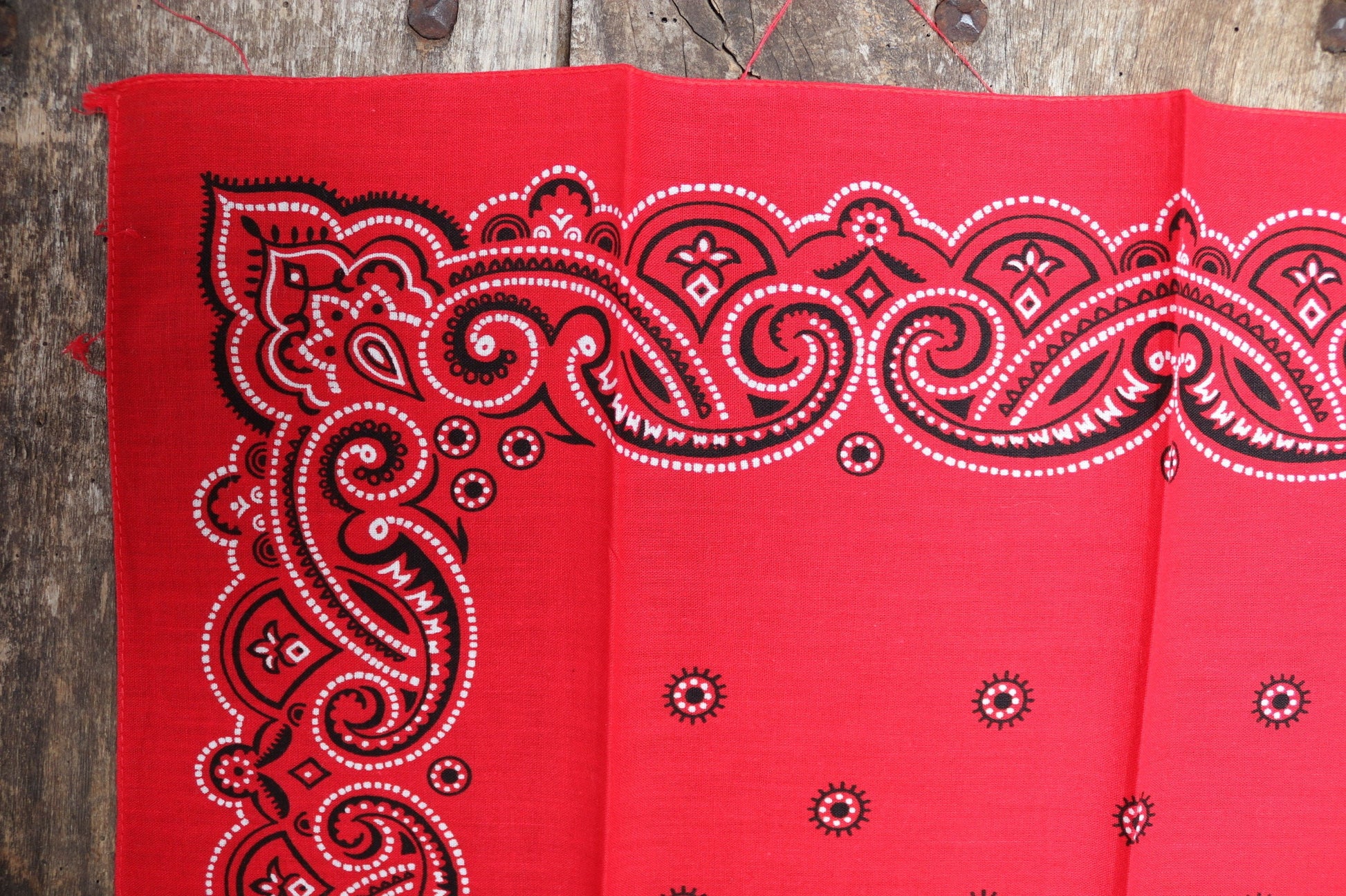 Vintage red printed bandana pocket square neckerchief 22” x 20” cotton color colour fast workwear RN 14193