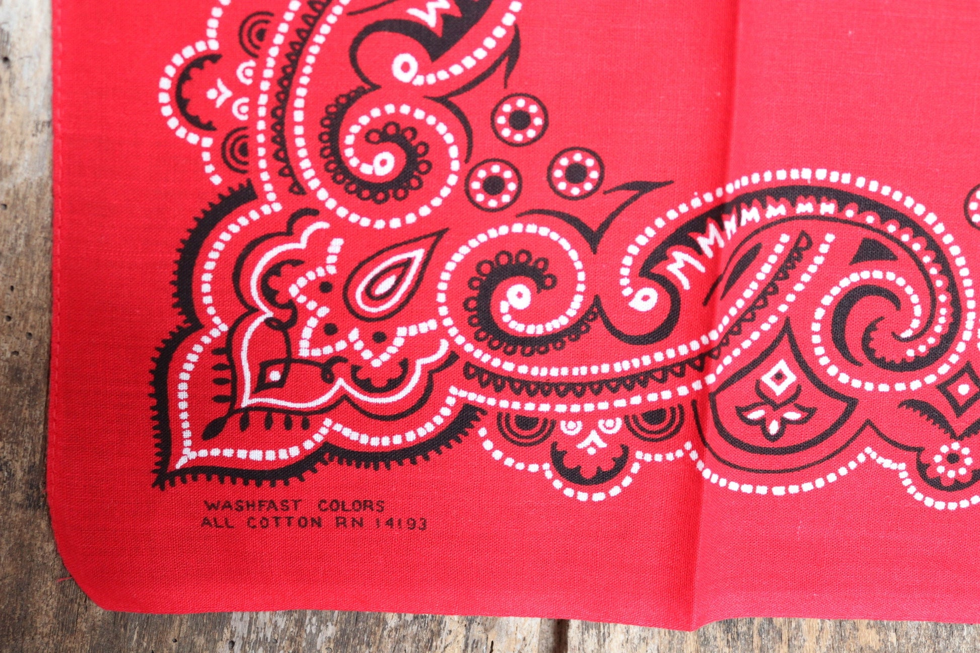 Vintage red printed bandana pocket square neckerchief 22” x 20” cotton color colour fast workwear RN 14193