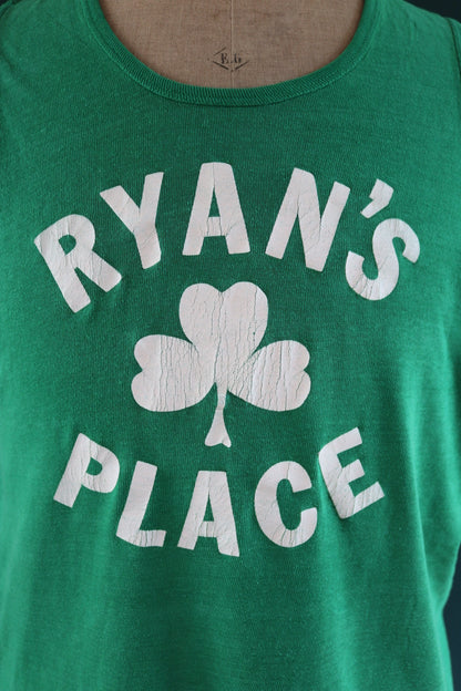 Vintage 1970s 70s 1980s 80s green white Irish bar Ryan’s Place singlet running track basketball vest 44" chest sportswear