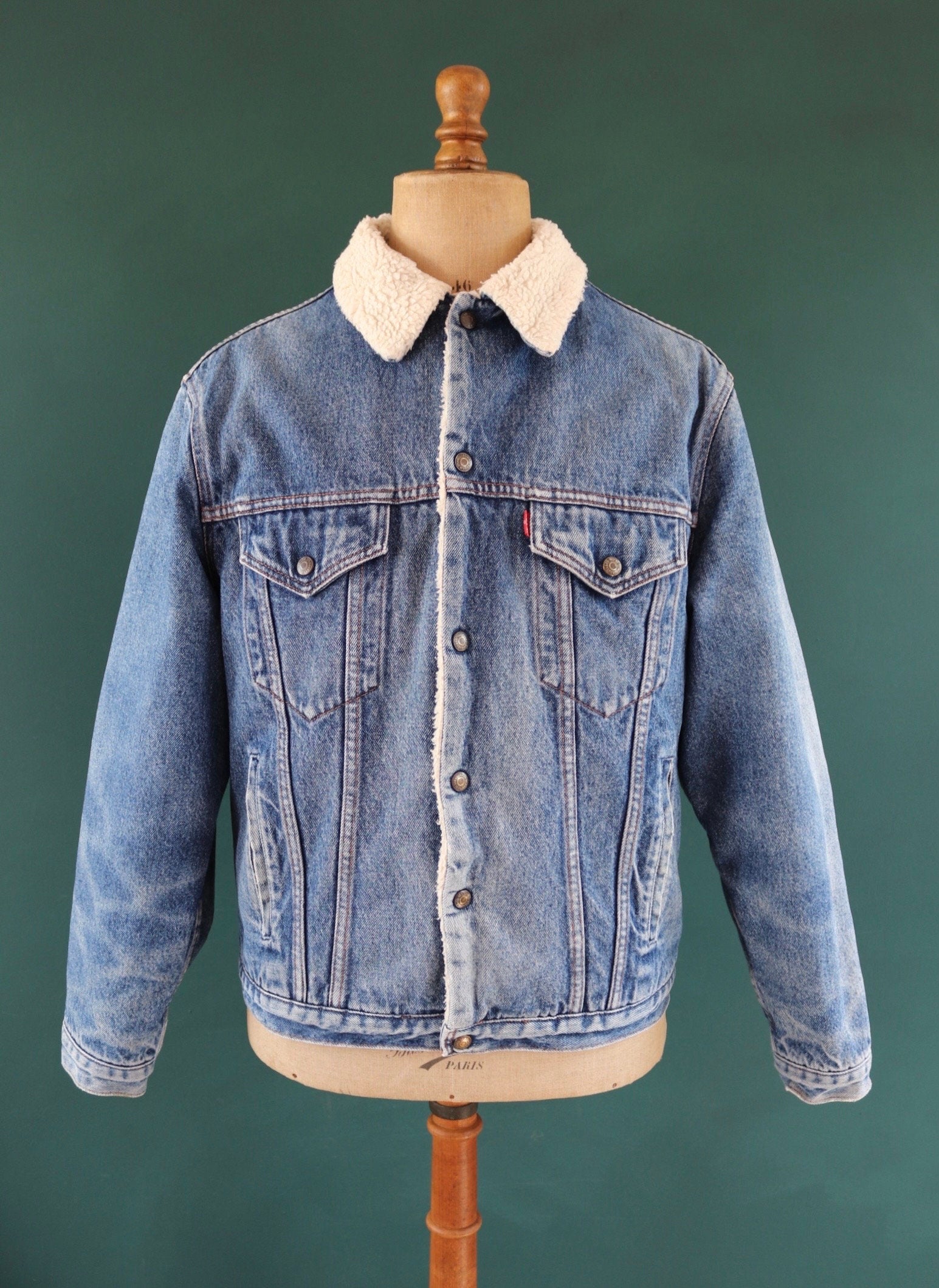 Vintage 1980s 80s Levis Levi Strauss 70608 shearling sherpa lined mid blue denim trucker jacket red tab small e 46" chest workwear