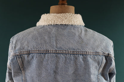 Vintage Levis Levi Strauss shearling sherpa lined mid blue denim trucker jacket red tab big E 47" chest workwear