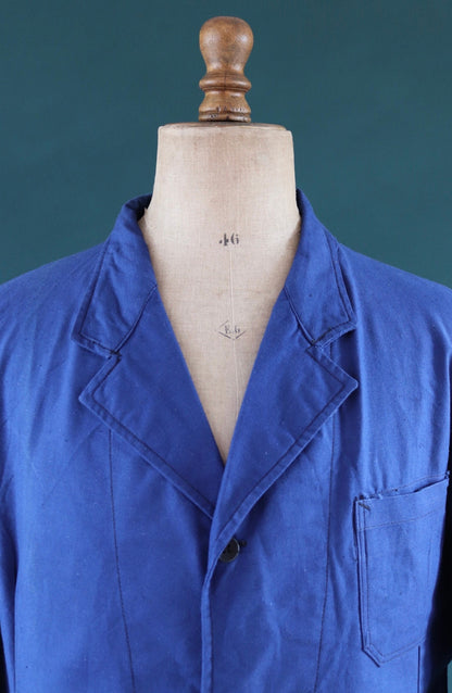 Vintage WW2 work jacket 1940s deadstock Swedish military hospital indigo blue cotton twill workwear chore 47” chest