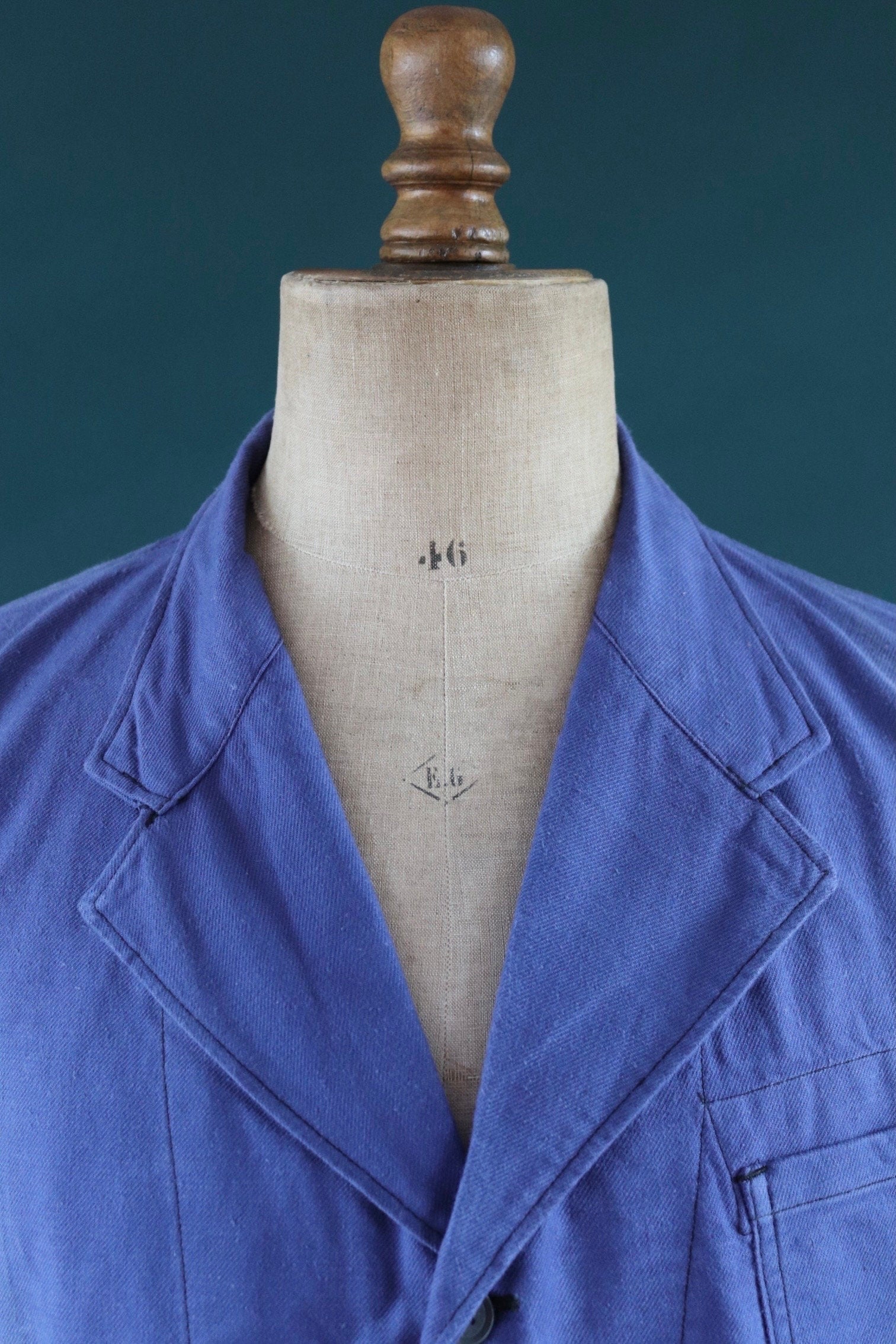 Vintage WW2 workwear jacket 1940s deadstock Swedish military hospital indigo blue cotton twill work chore 47” chest
