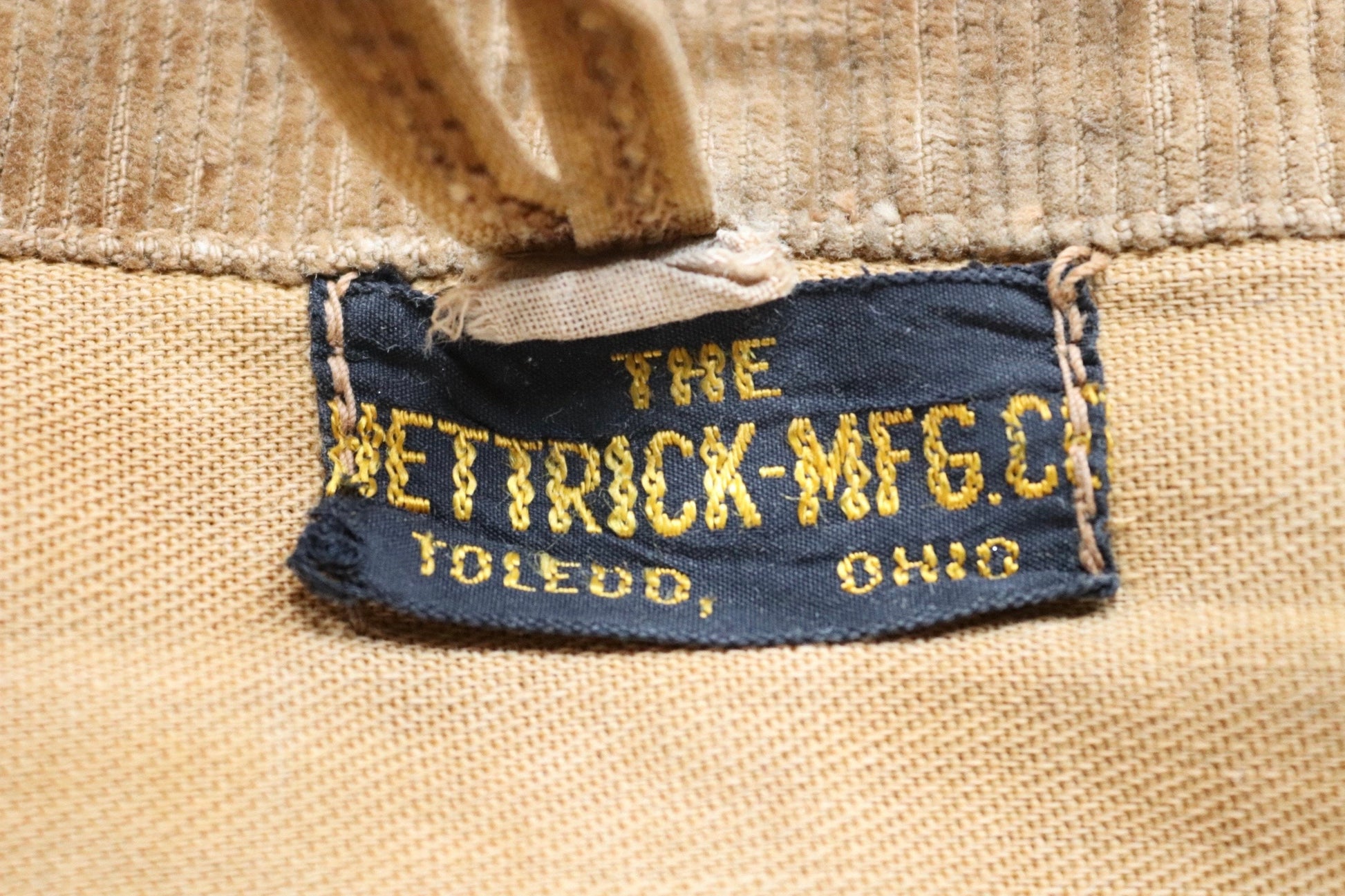 Vintage 1920s 20s tin cloth duck cotton canvas hunting shooting jacket 48” chest Hettrick American workwear work chore