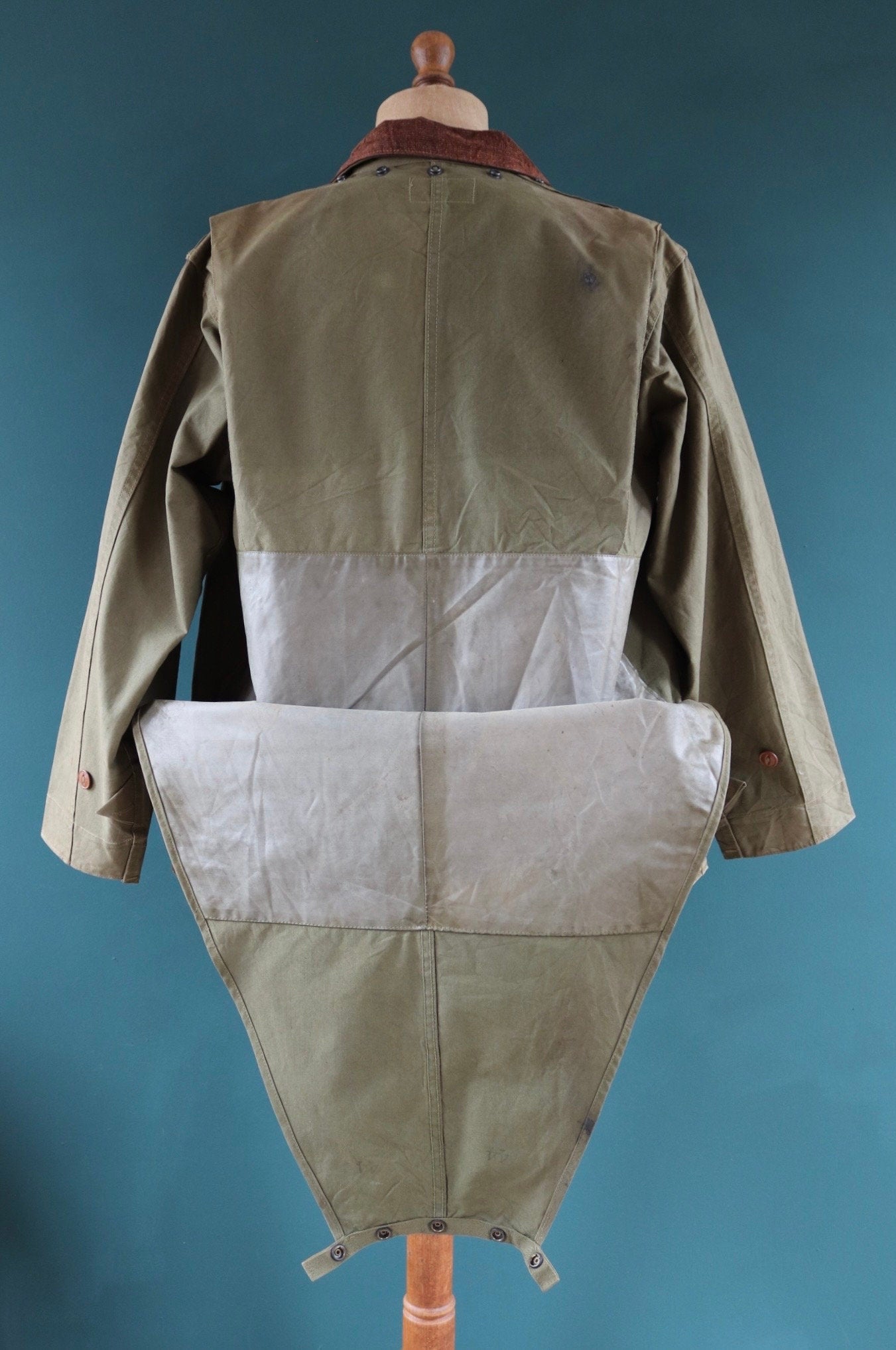 Vintage 1950s 50s Hinson Bodyguard khaki green tin cloth cotton canvas hunting jacket 50" chest work workwear chore shooting waterproof