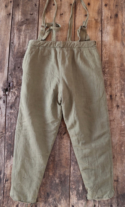 Vintage European green cotton padded insulated military tanker overalls dungarees workwear hunting protective clothing 34” x 28”
