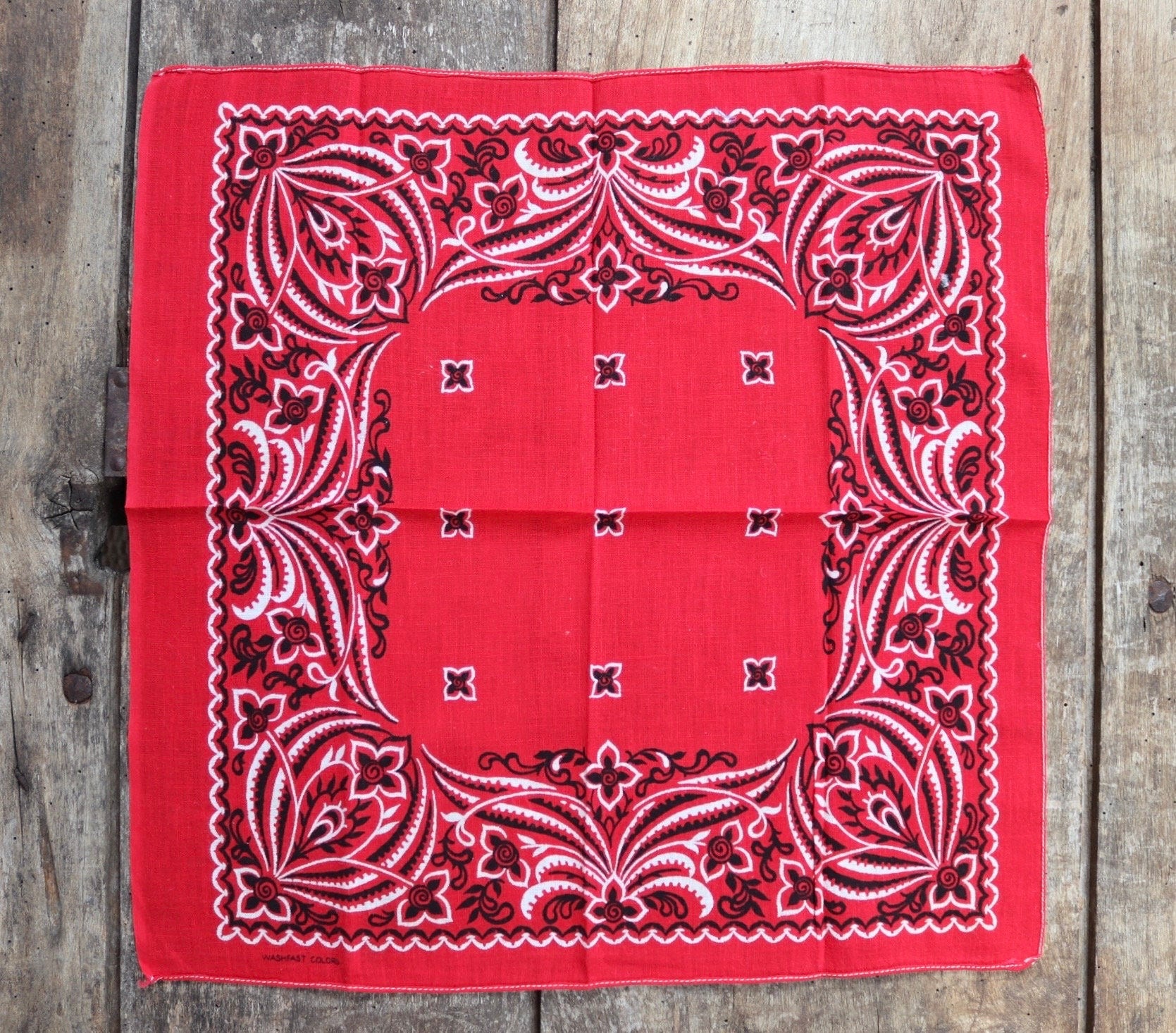 Vintage 1960s 60s turkey red printed bandana pocket square neckerchief 16” x 15.5” cotton color colour fast workwear