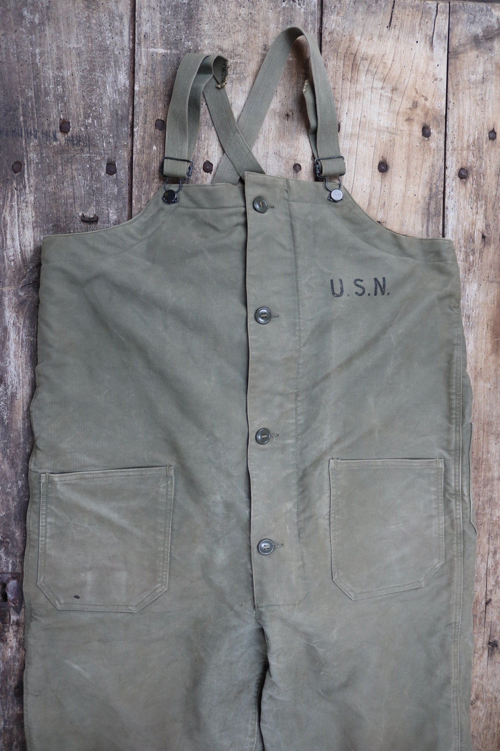 Vintage 1940s 40s WW2 era us navy USN NXSX khaki green insulated deck overalls dungarees bib brace 48” x 28” Talon zipper