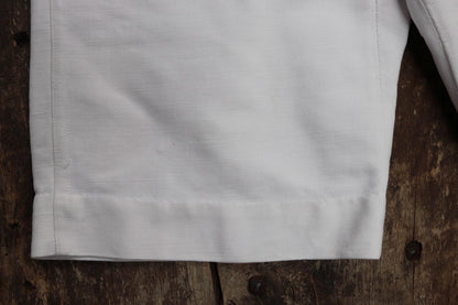 Antique Belle Jardiniere - vintage French shorts - 1910s white cotton workwear - 28” x 11”