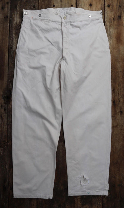 Vintage French buckle back trousers workwear 1940s 1950s deadstock military hospital ecru work chore 41” x 33”