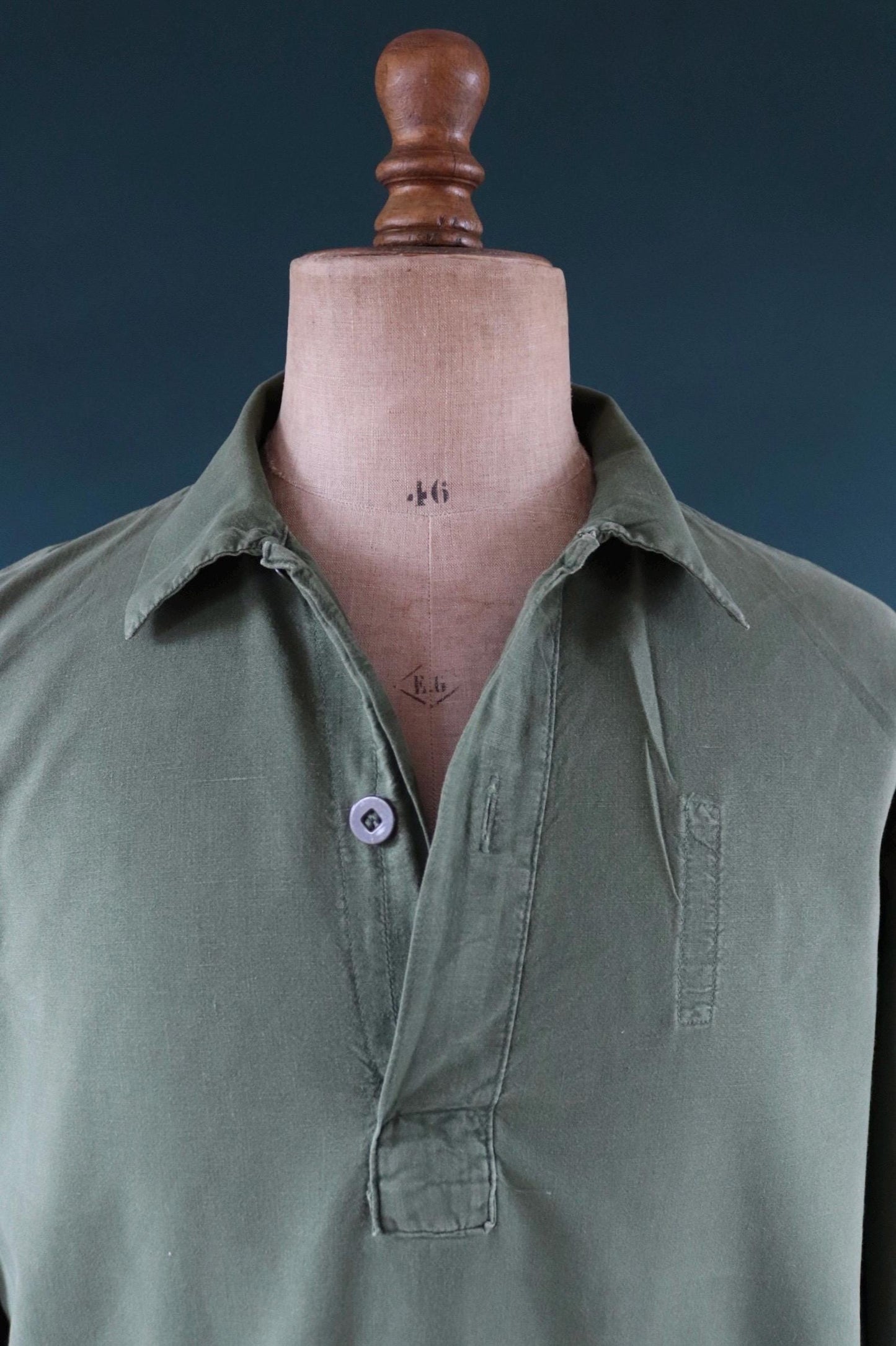 Vintage 1970s 70s M59 Swedish army military fältskjorta green cotton smock shirt pop over work workwear chore 48” chest