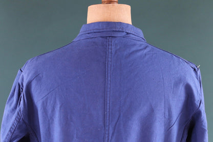 Vintage WW2 work jacket 1940s deadstock Swedish military hospital indigo blue cotton twill workwear chore 47” chest