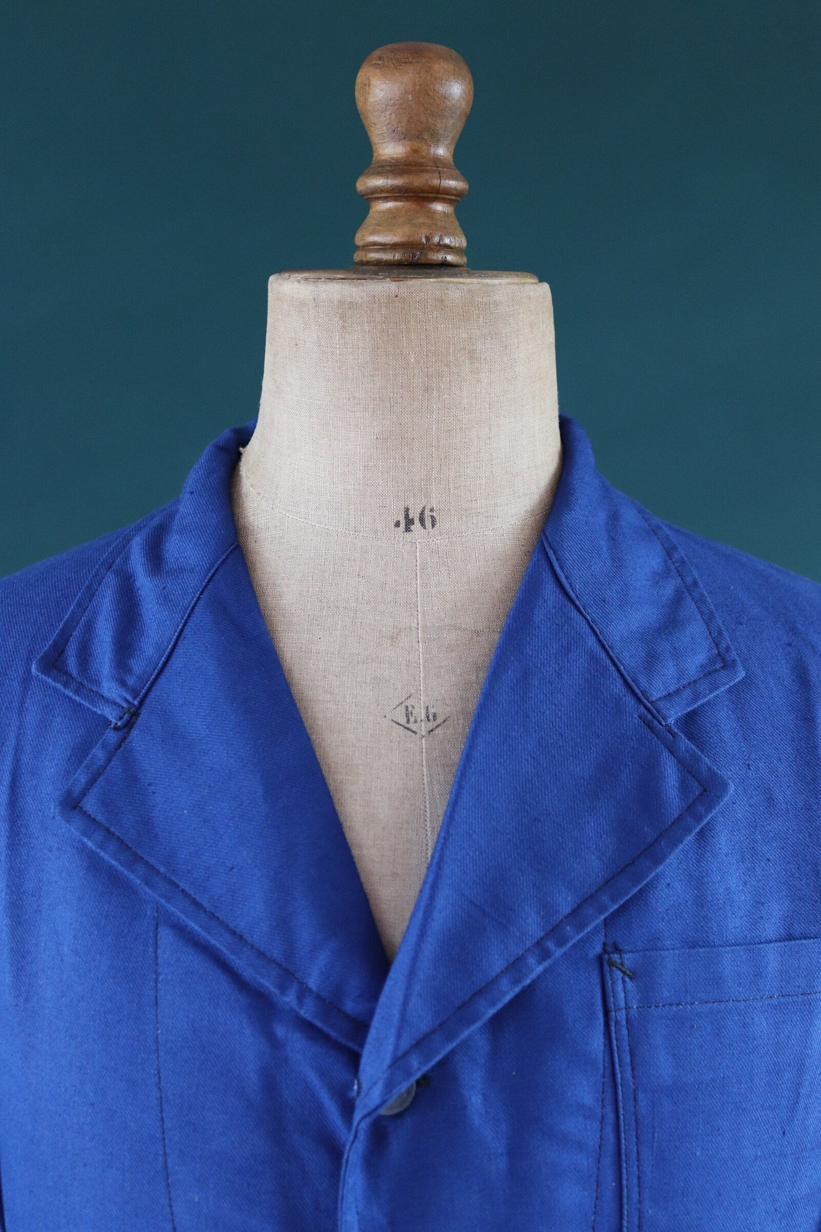 Vintage WW2 workwear jacket 1940s deadstock Swedish military hospital indigo blue cotton twill work chore 41” chest
