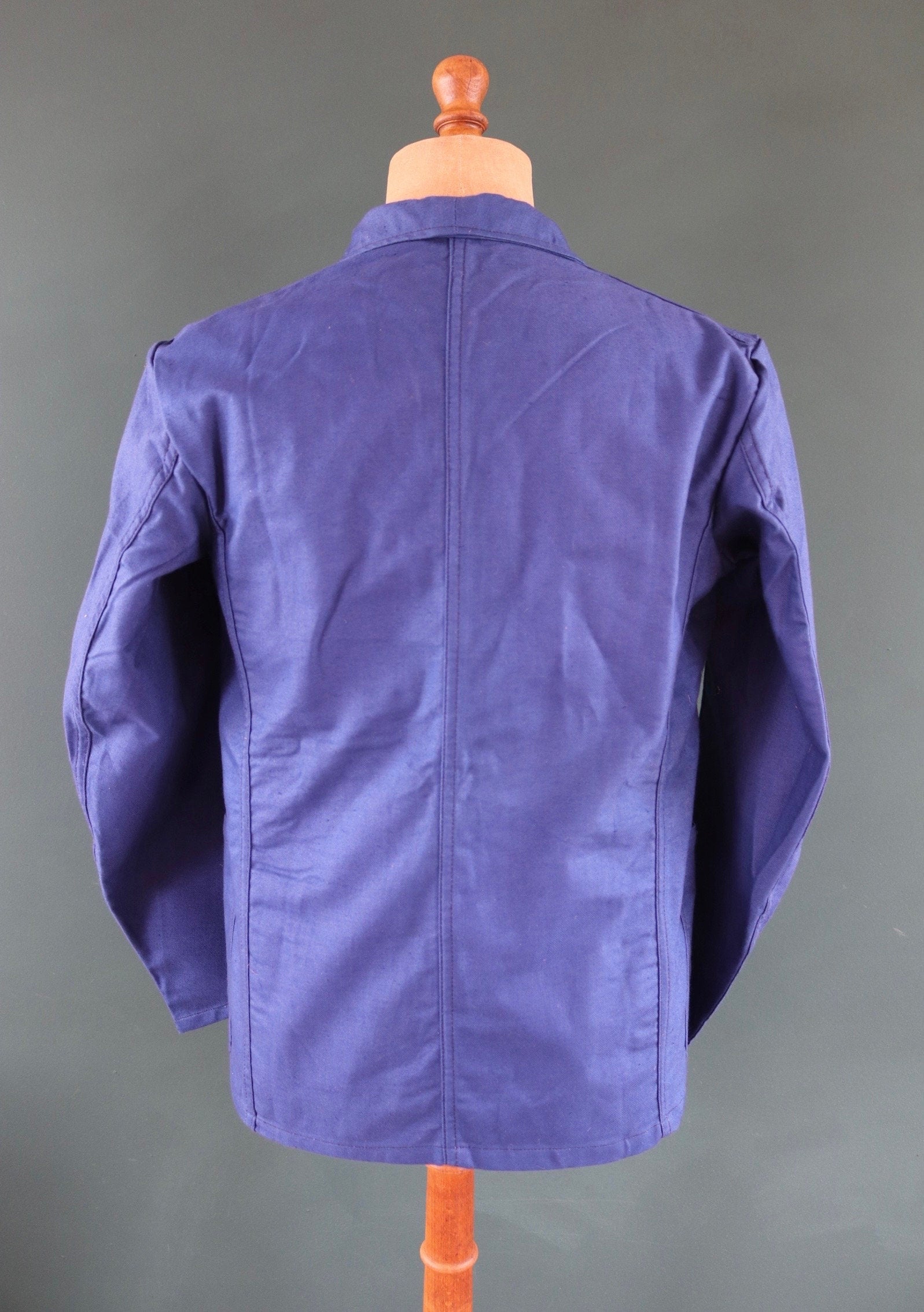 Vintage WW2 workwear jacket 1940s deadstock Swedish military hospital indigo blue cotton twill work chore 41” chest
