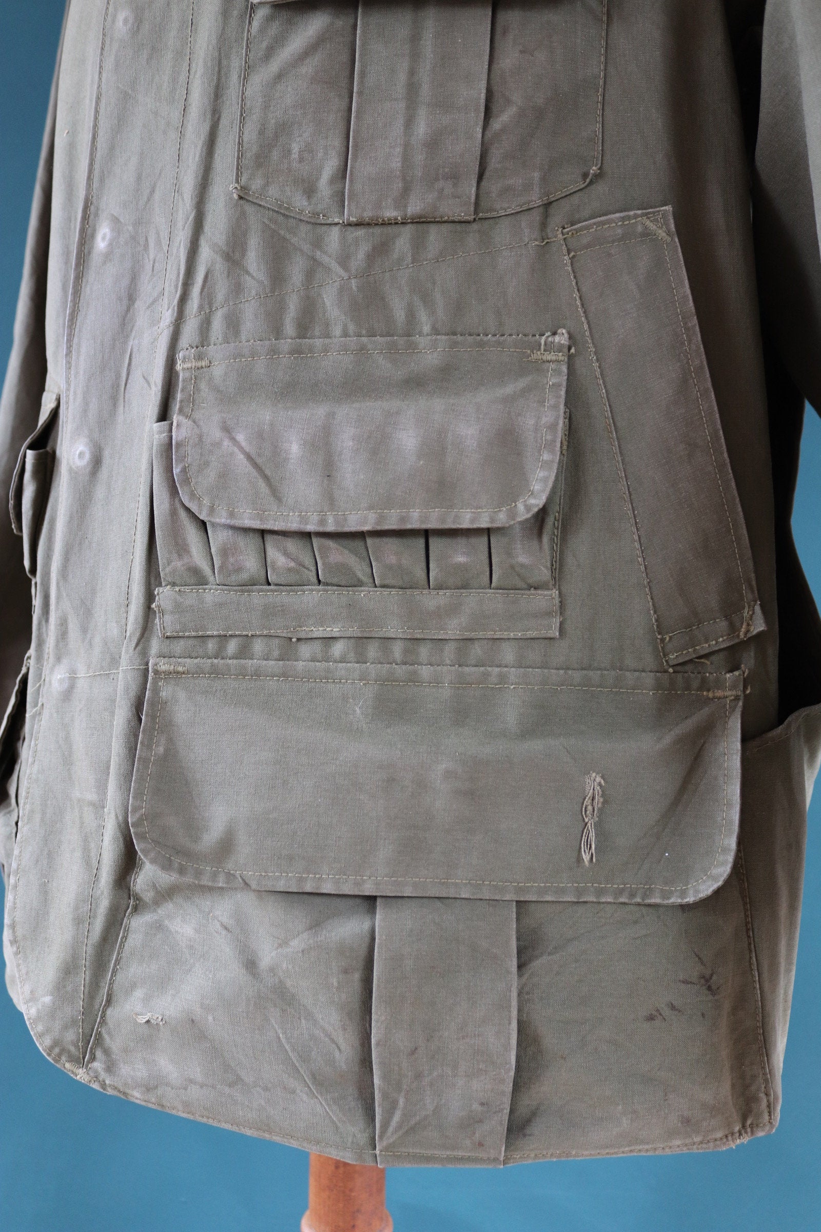 Vintage 1950s 50s Hinson Bodyguard khaki green tin cloth cotton canvas hunting jacket 50" chest work workwear chore shooting waterproof