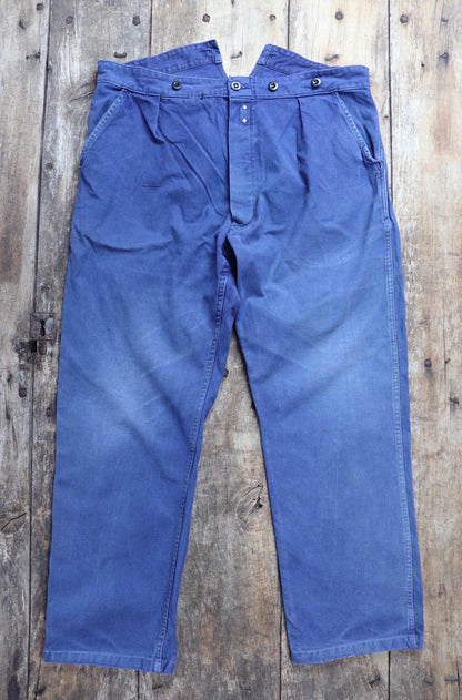 Vintage French workwear trousers pants 1940s 1950s indigo cotton twill work chore 38” x 29” buckle back fishtail