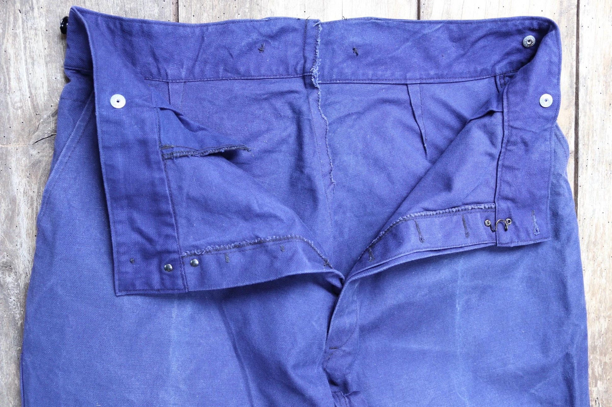 Vintage French work trousers pants 1950s workwear indigo cotton twill chore 37” x 26” high waist