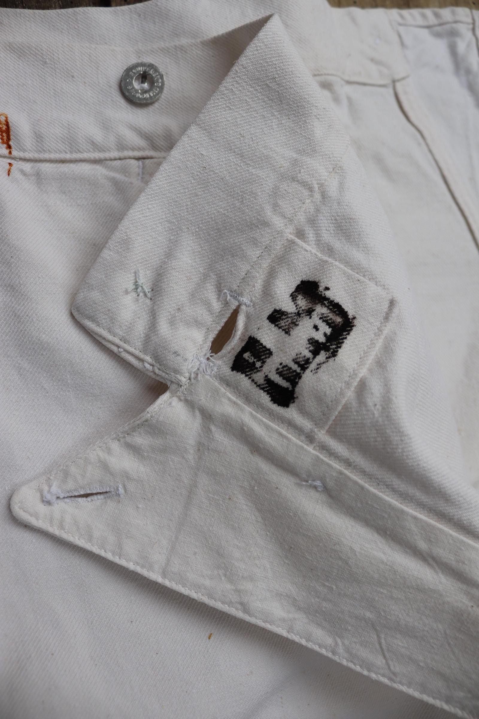 Vintage French buckle back trousers workwear 1940s 1950s deadstock military hospital ecru work chore 41” x 33”