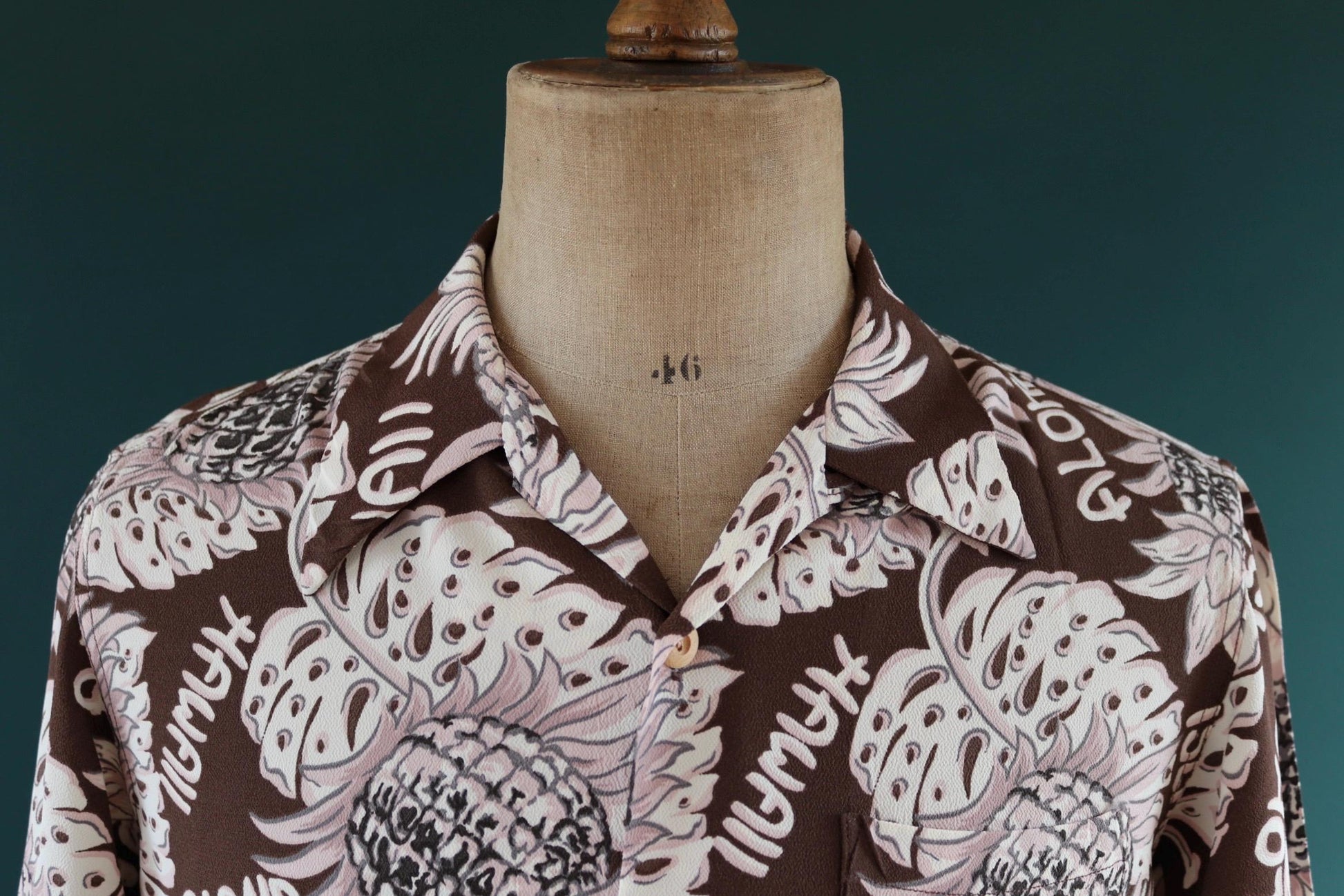 Vintage Edwin rayon Hawaiian shirt - reproduction - brown pink - pineapple print - tiki Aloha - 42” chest