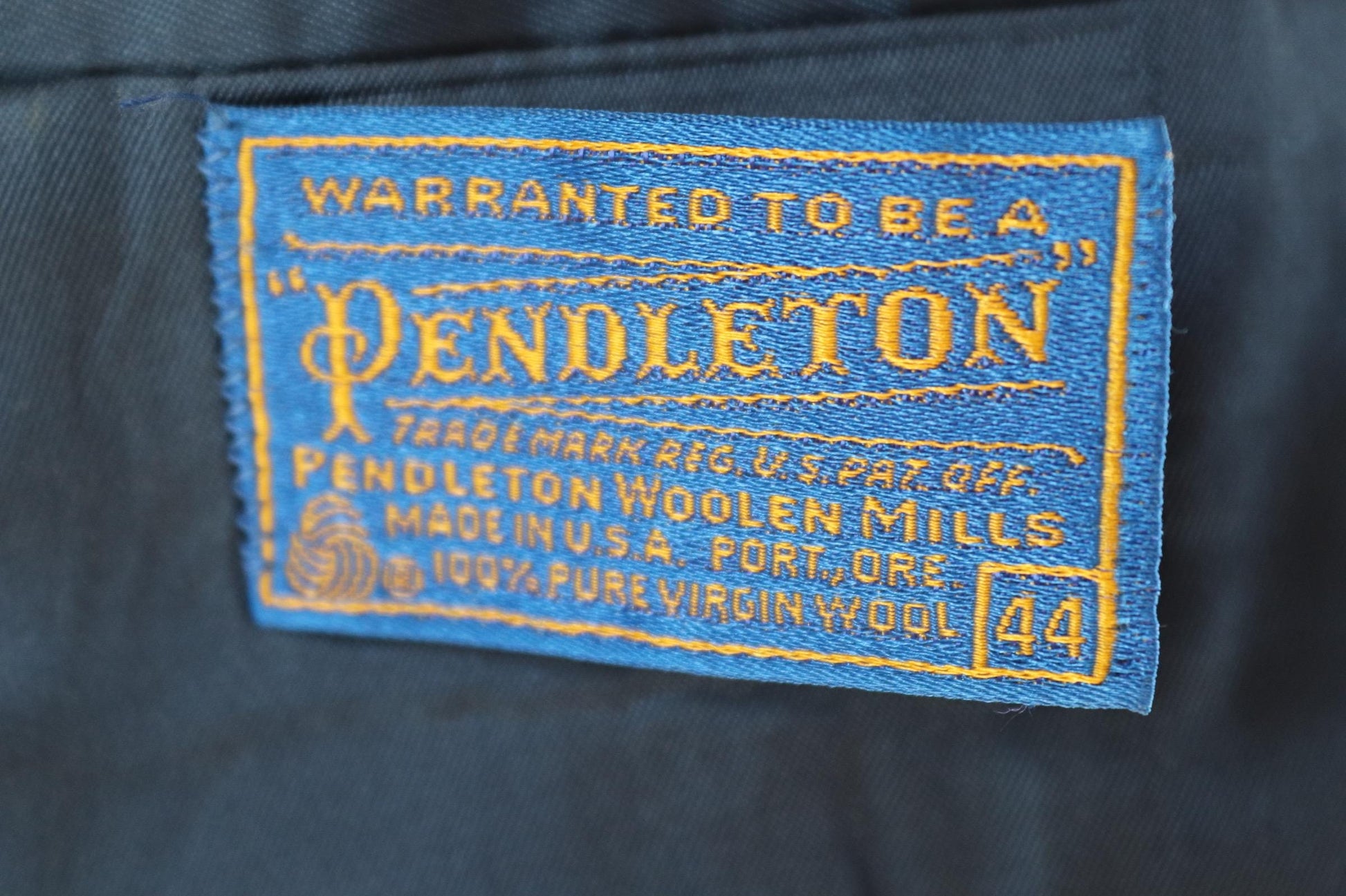 Vintage 1980s Pendleton tweed blazer - wool sports jacket - elbow patches - 44" chest