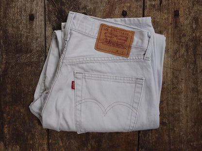 Vintage 1990s 90s Levis 517 Levi Strauss off white grey red tab small e denim jeans button fly 31” x 28” mod