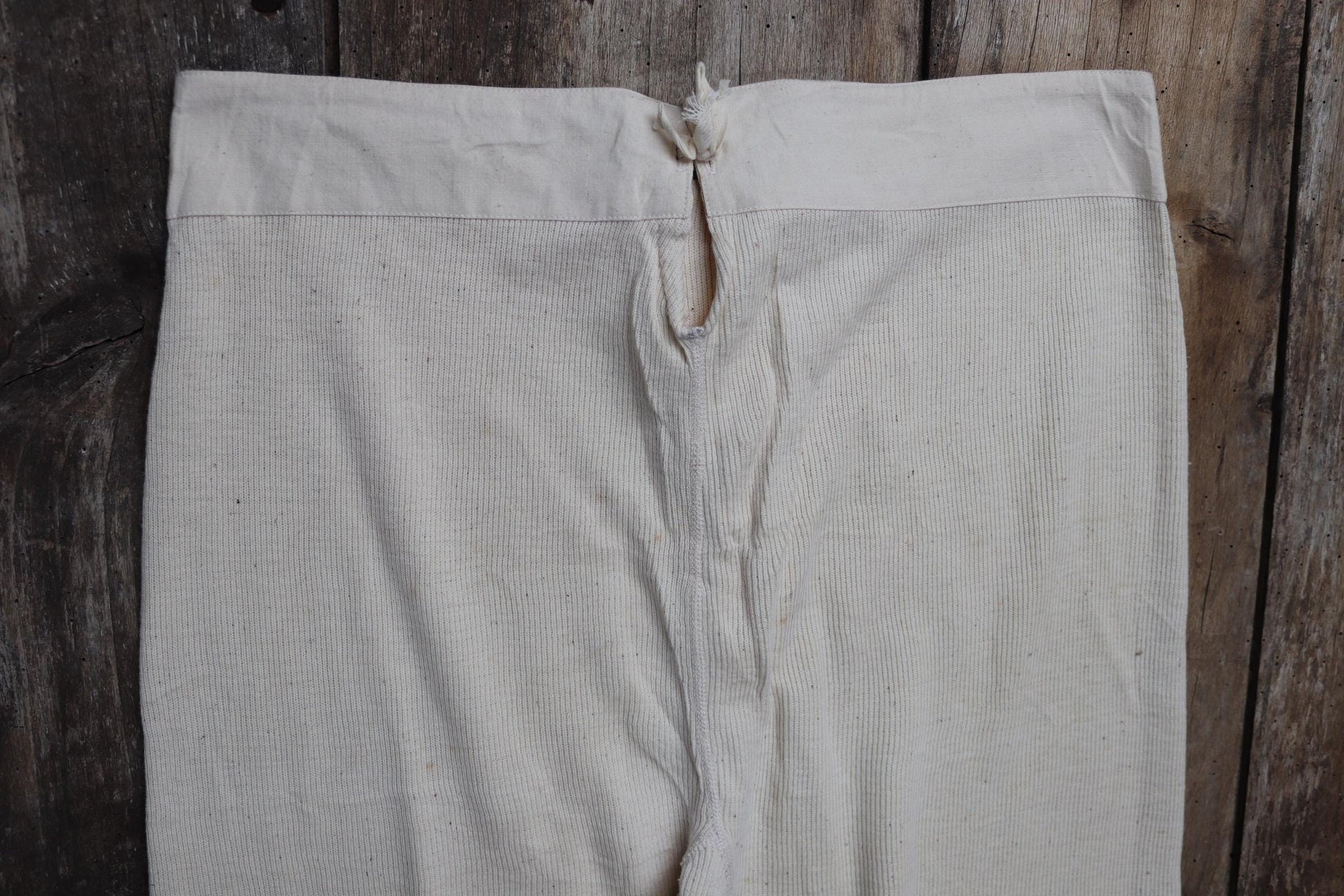 Vintage 1940s WW2 underwear - unworn long johns - Swedish army military - ecru white fleck ribbed cotton - thermal loungewear - 34" x 26"