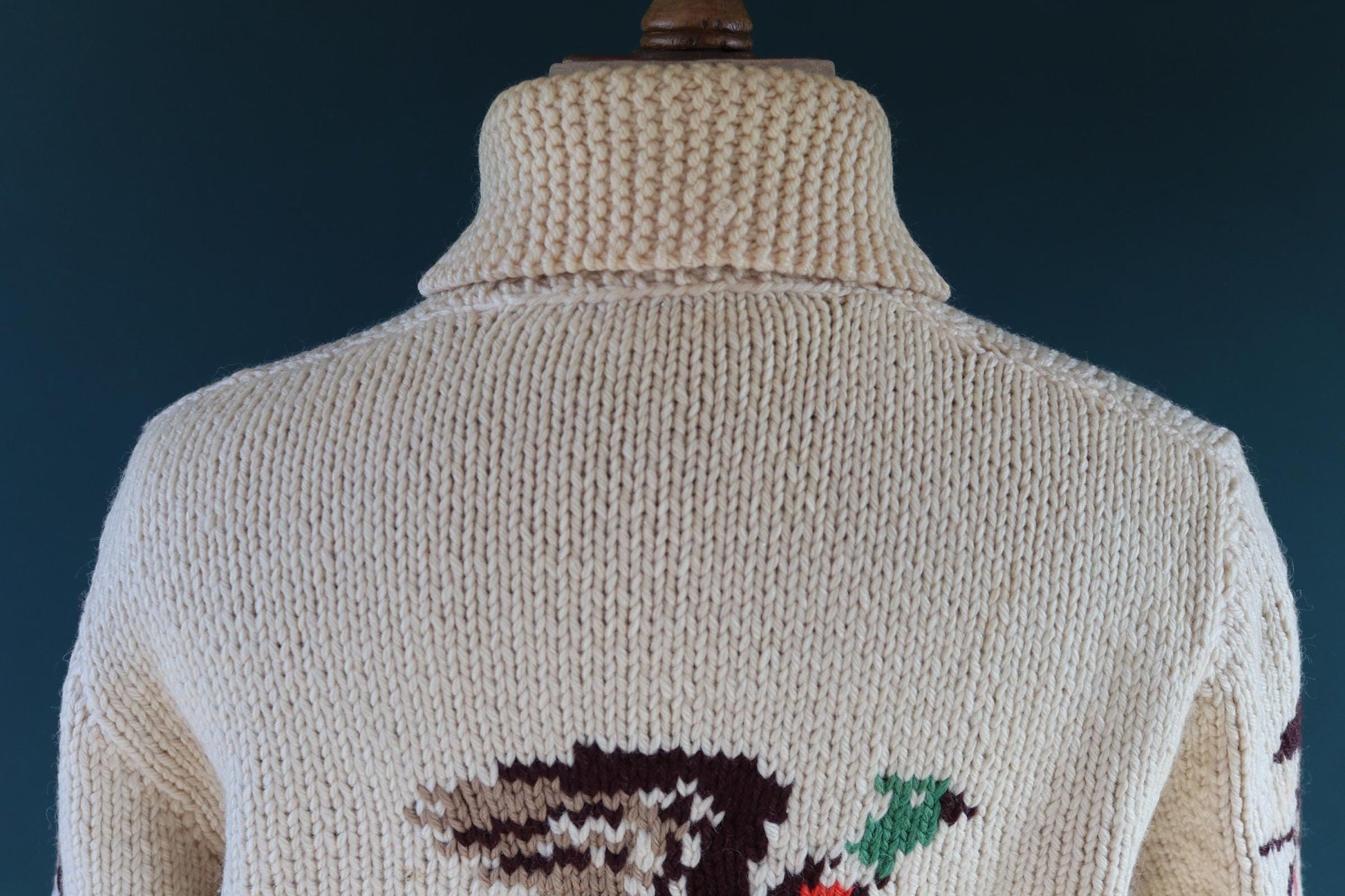 Vintage 1960s 60s hand knitted cream brown red thick wool cowichan sweater cardigan jumper knit zipper shawl collar 46” chest pheasant hunt