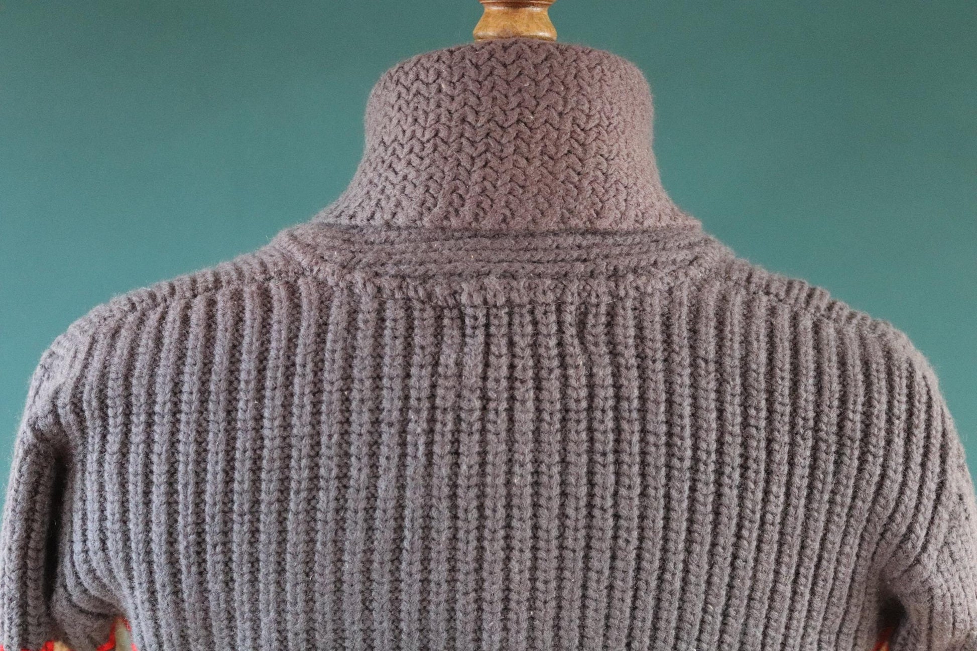 Vintage 1960s 60s hand knitted cream grey red thick wool cowichan sweater cardigan jumper knit zipper shawl collar 42” chest veteran car