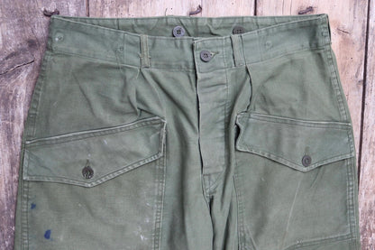 Vintage 1980s 80s Swedish air force military green cotton twill utility cargo trousers pants workwear work chore 32” x 30”