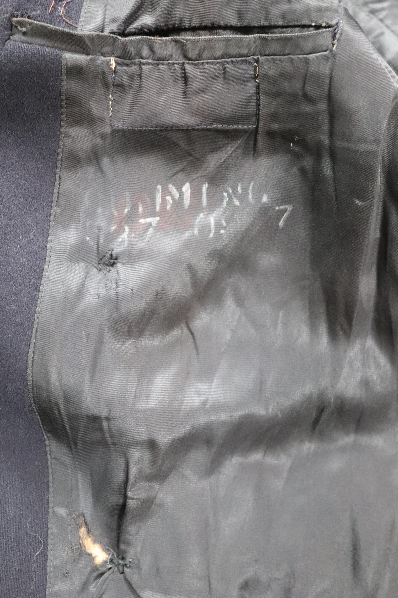 Vintage 1940s pea coat - WW2 USN wool jacket - US navy deck - 41" chest - military - double breasted reefer