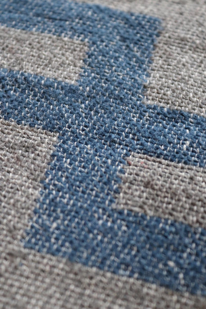Vintage Whirling Log blanket rug 1930s 1940s grey blue South Western woven picnic camping sofa wall hanging 64" x 74" car van