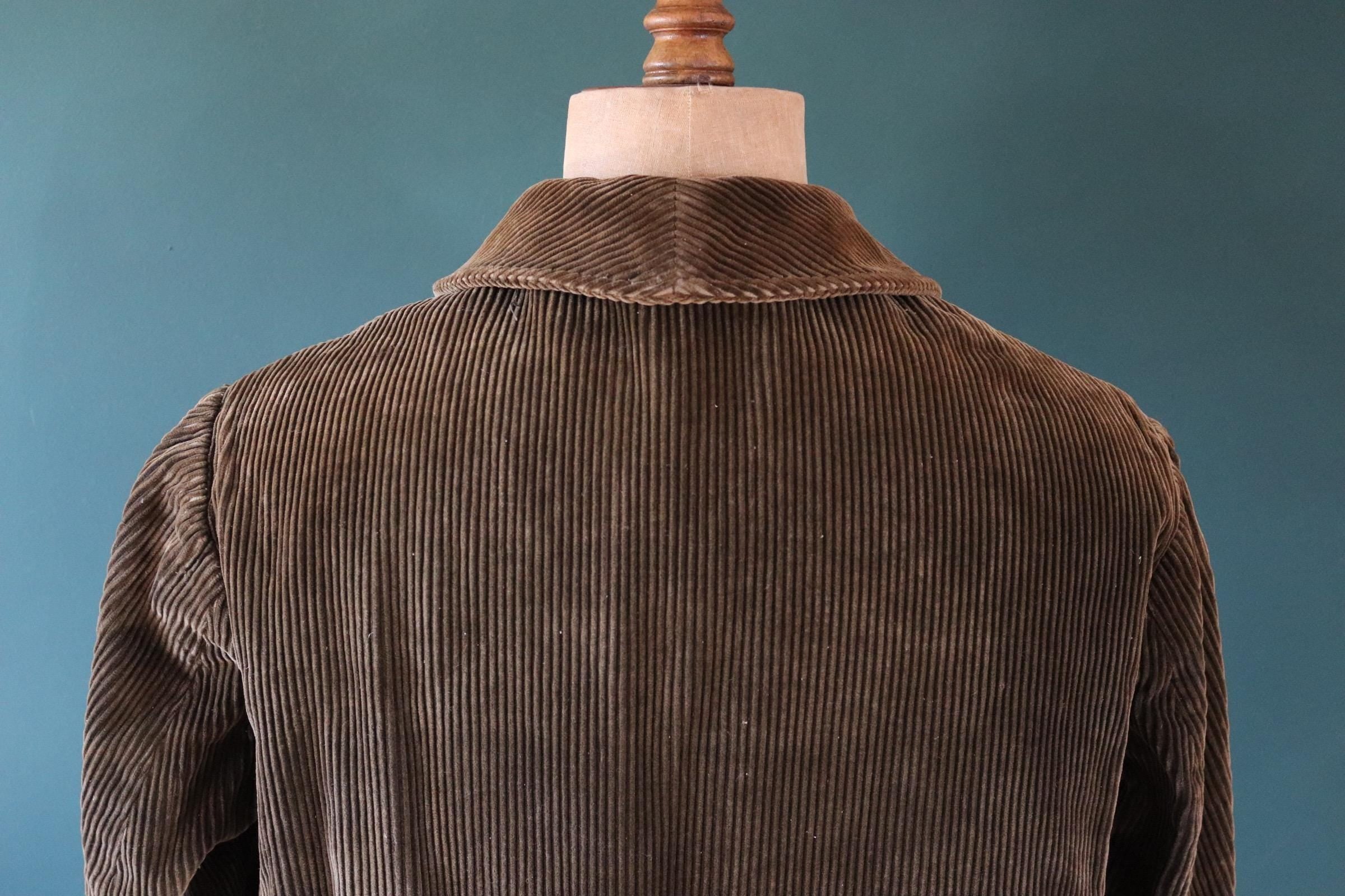 Vintage 1940s French corduroy workwear jacket - hunting coat - 46