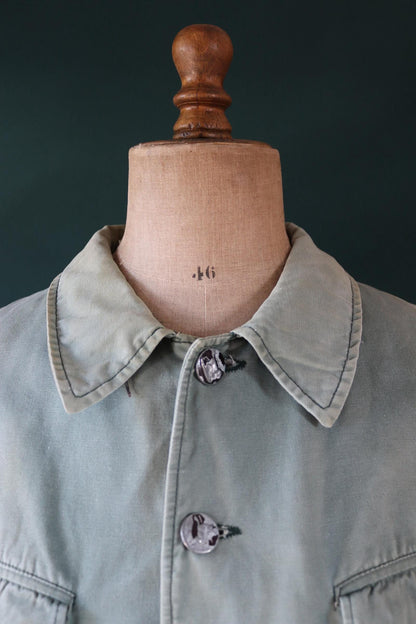 Vintage French workwear jacket 1950s green cotton canvas hunting shooting work chore venery scene buttons 50” chest