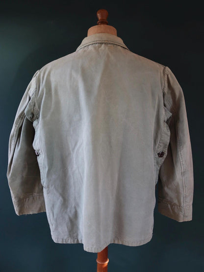 Vintage French workwear jacket 1950s green cotton canvas hunting shooting work chore venery scene buttons 50” chest