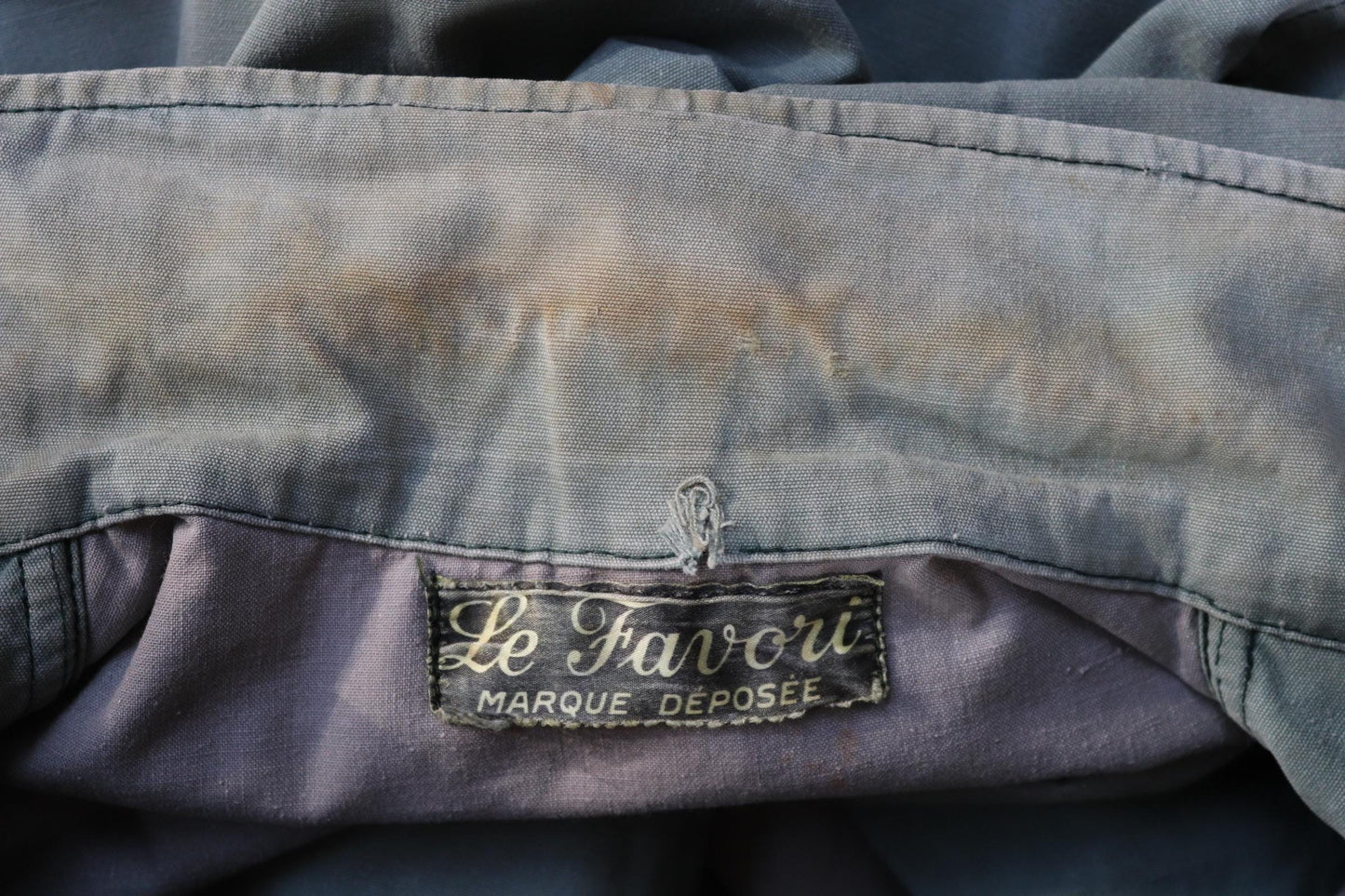 Vintage French workwear jacket 1950s green cotton canvas hunting shooting work chore venery scene buttons 50” chest