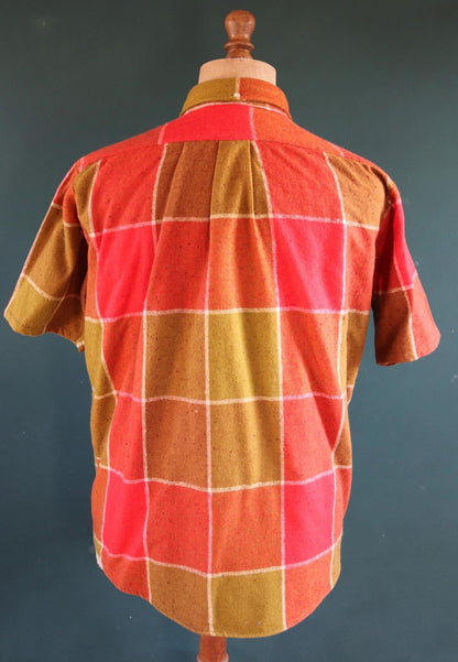 Vintage 1970s 70s Kennington California nubby windowpane checked short sleeve button down collar shirt mustard red 47" chest Ivy style