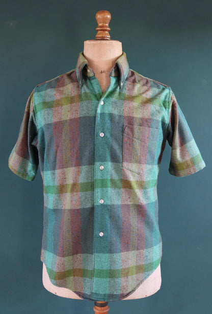 Vintage 1970s 70s Kennington California nubby windowpane checked short sleeve button down collar shirt green teal blue 44" chest Ivy style