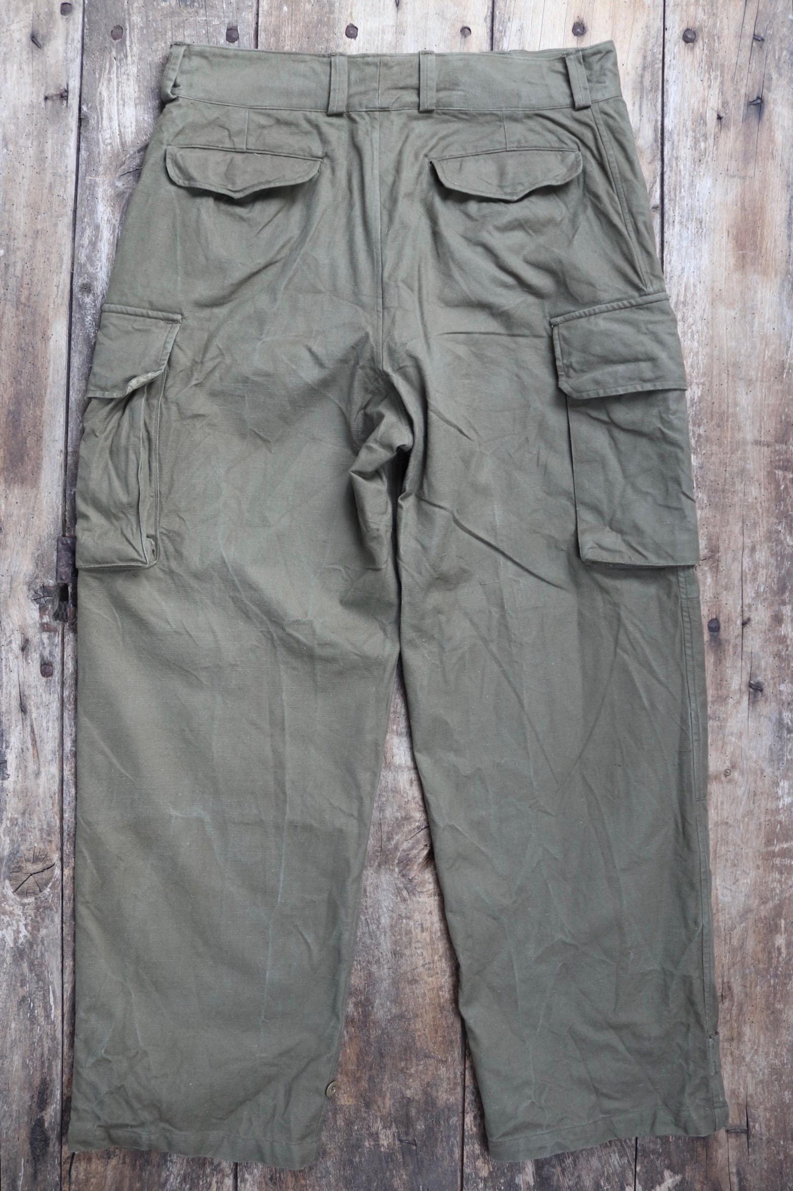 Vintage French workwear trousers cargo pants M47 M-47 khaki green 1940s 1950s cotton overalls army military 37” x 31” work chore
