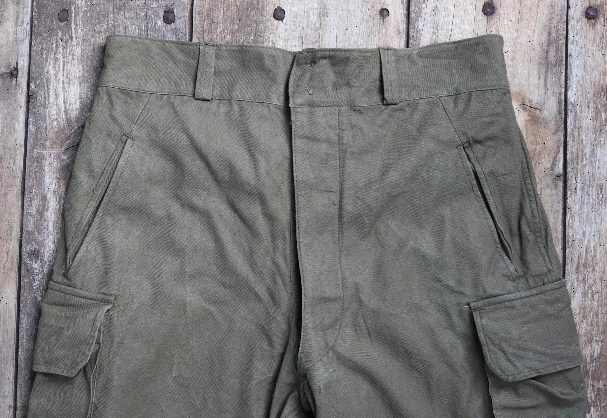 Vintage French military workwear trousers - 1940s 50s cargo pants - M47 - khaki green cotton armyoveralls - 37” x 31”